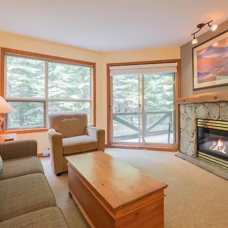 The Aspens By Outpost Whistler Villa Exterior photo